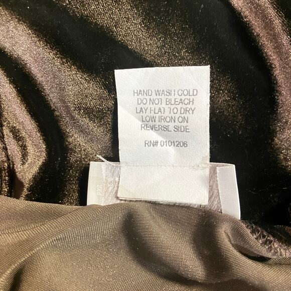 VTG Y2K Soft Surroundings Velvet Top Sz L Brown Deep V Faux Wrap 3/4 Sleeve - Picture 7 of 7